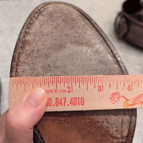 Men's Fine Leather Tassel Loafer - Picture 7 of 8